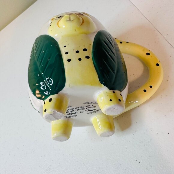 Charming Leopard Ceramic Mug With Leaf Theme - Picture 10 of 10